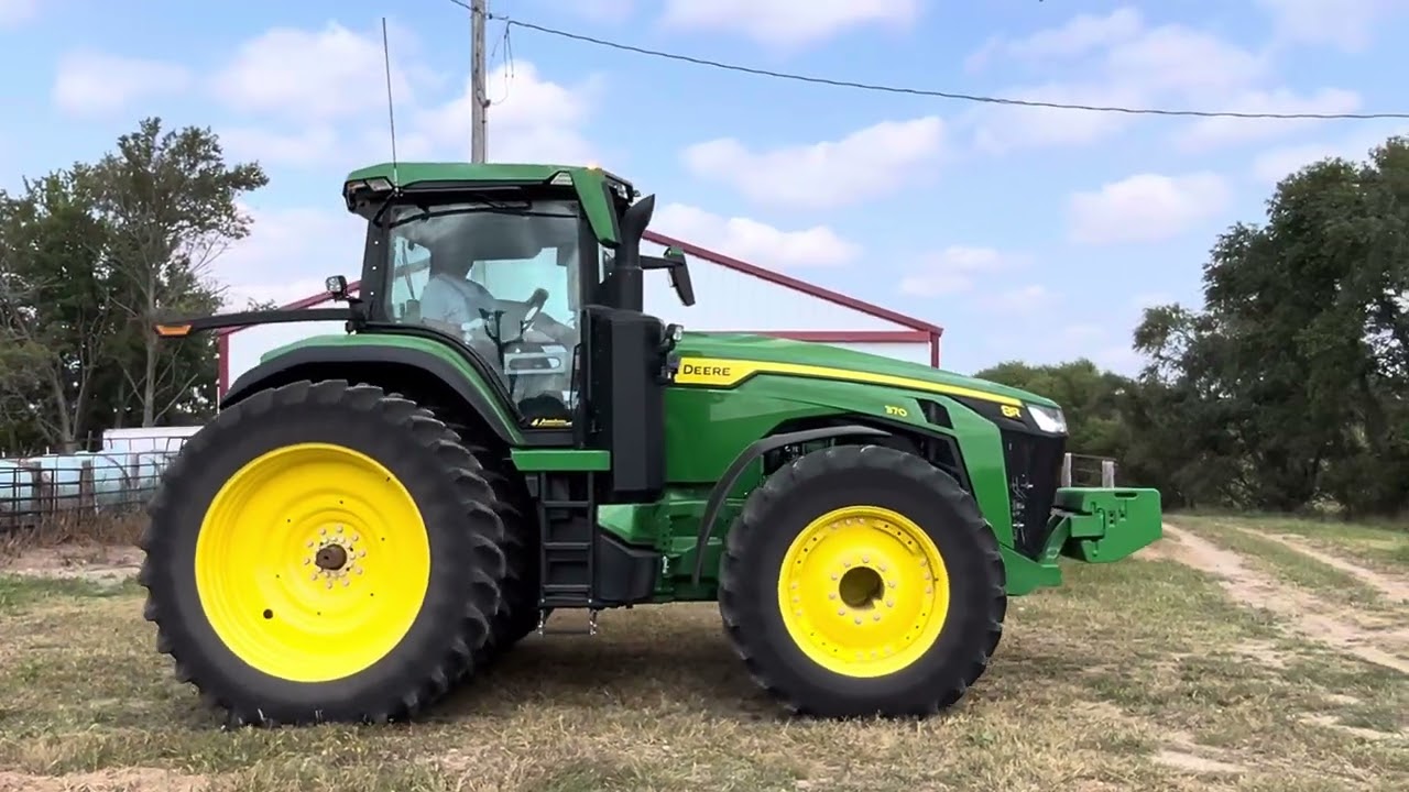 JD 8R 370 - Creamer Auction