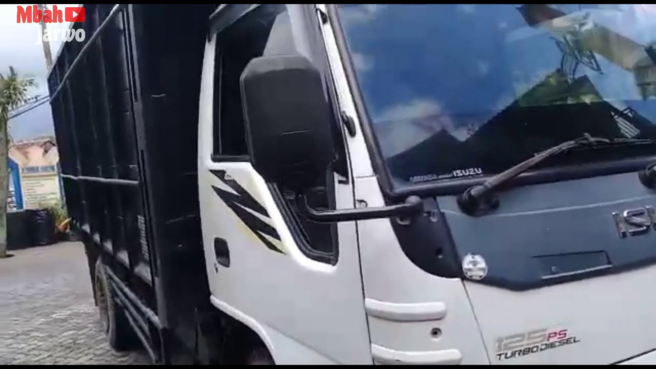 ISUZU NKR71 hd 2014 kondisi kabin ori full