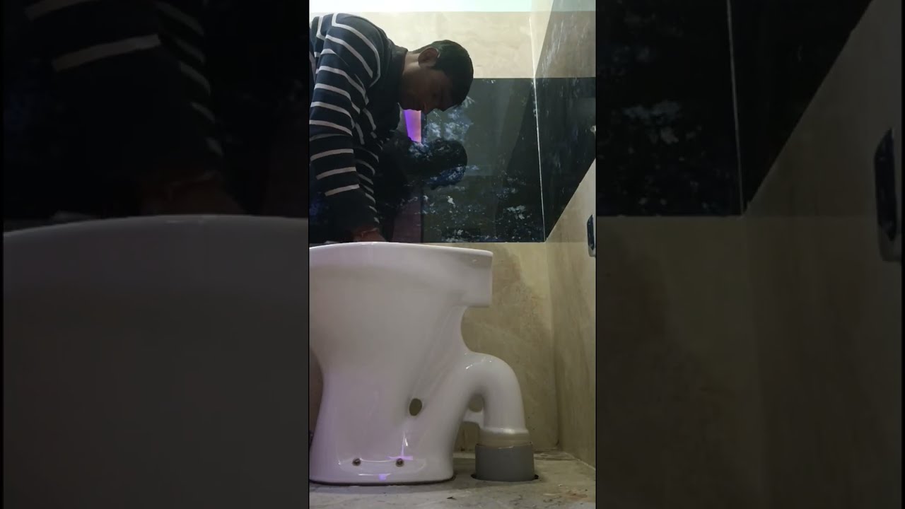 esh video me dikhaya gaya hai simpal camod kayese lagaye #santoshtechnical702 #plumbing #video 