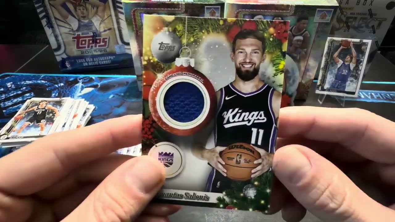 Topps Holiday Mega Box opening! Last pack is always the best pack.