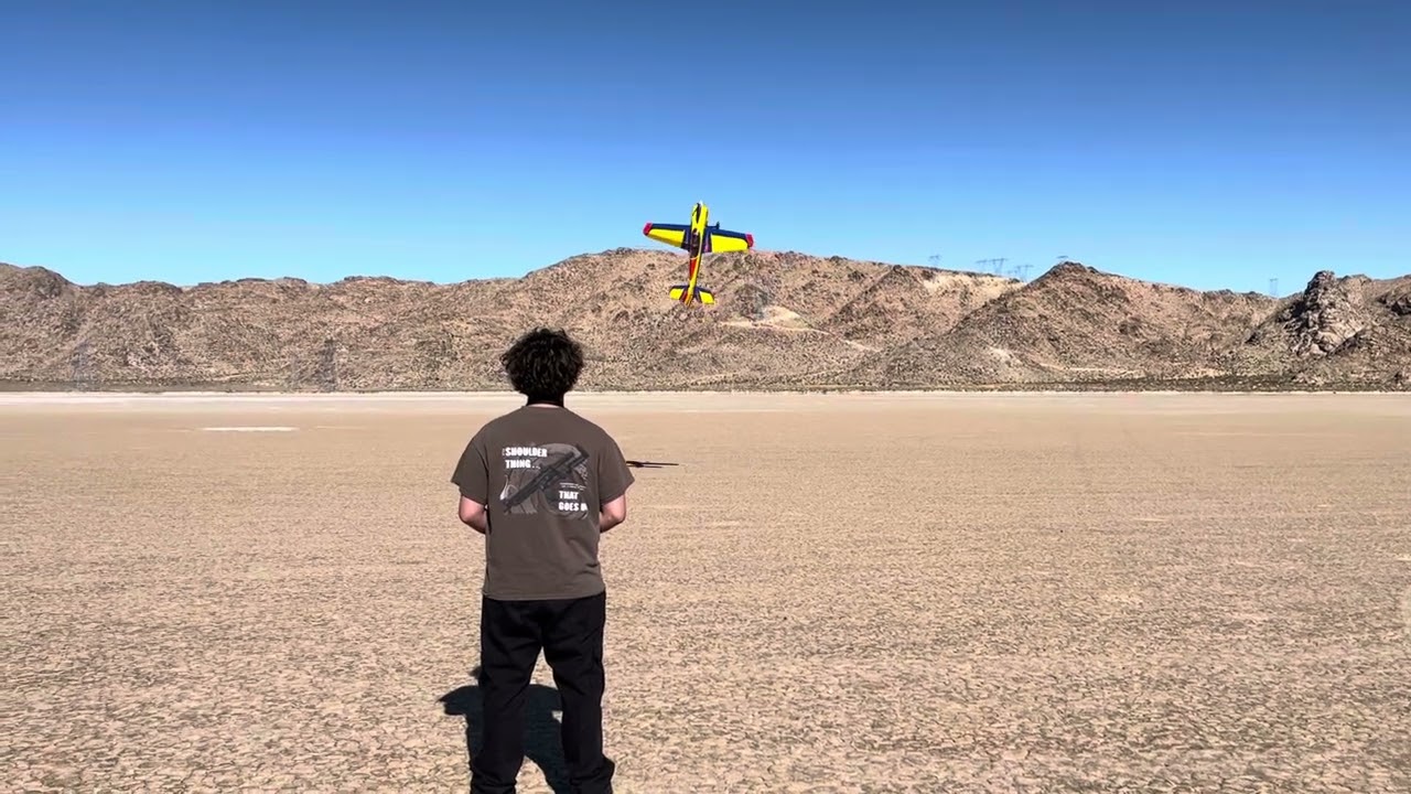 Futaba 32 MZ and 10S Hacker Q90 with Futaba ESC… 15 yo son flying
