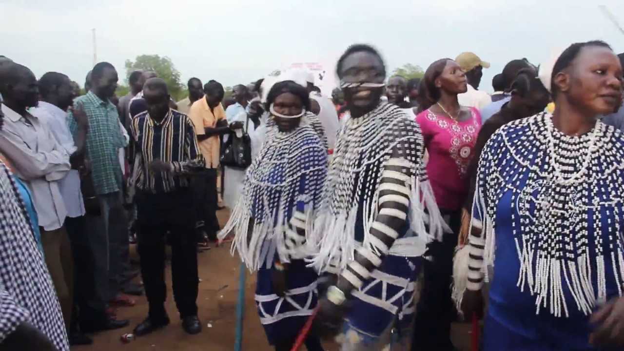 Madiing Aweil Dancing Team in Juba.MOV by Dut Akot Yai