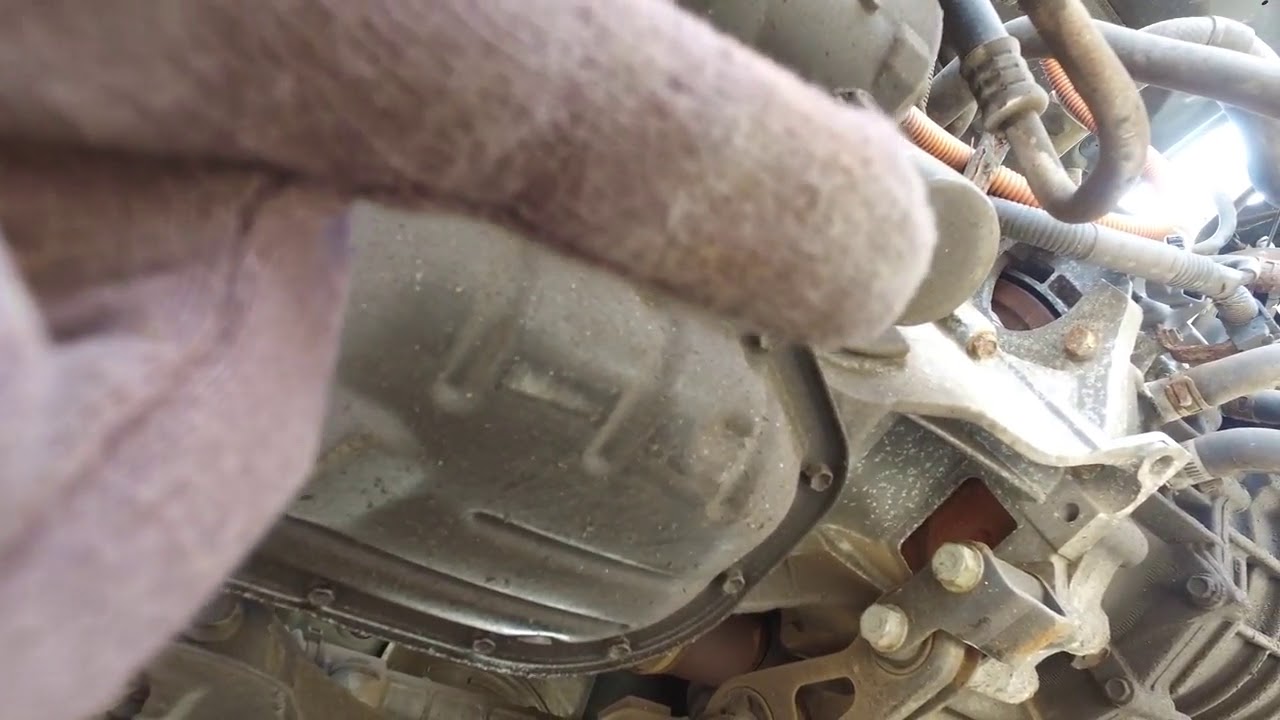 Toyota Prius 2003-2009 Oil Drain Plug Location and Removal