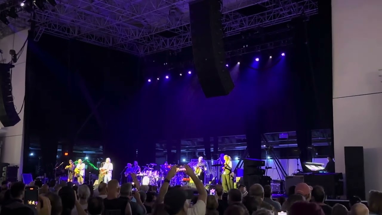 Roger Daltry Solo Tour: Squeeze Box - Live at Leader Bank Pavilion - Boston, MA June 20, 2024 