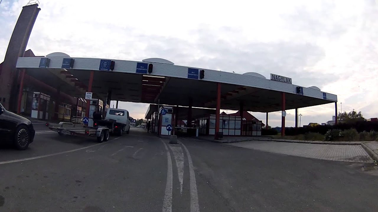 Trecerea frontierei la Nădlac - Cu bicicleta spre Bruxelles şi prin Europa, mai 2013 - Erwin Albu