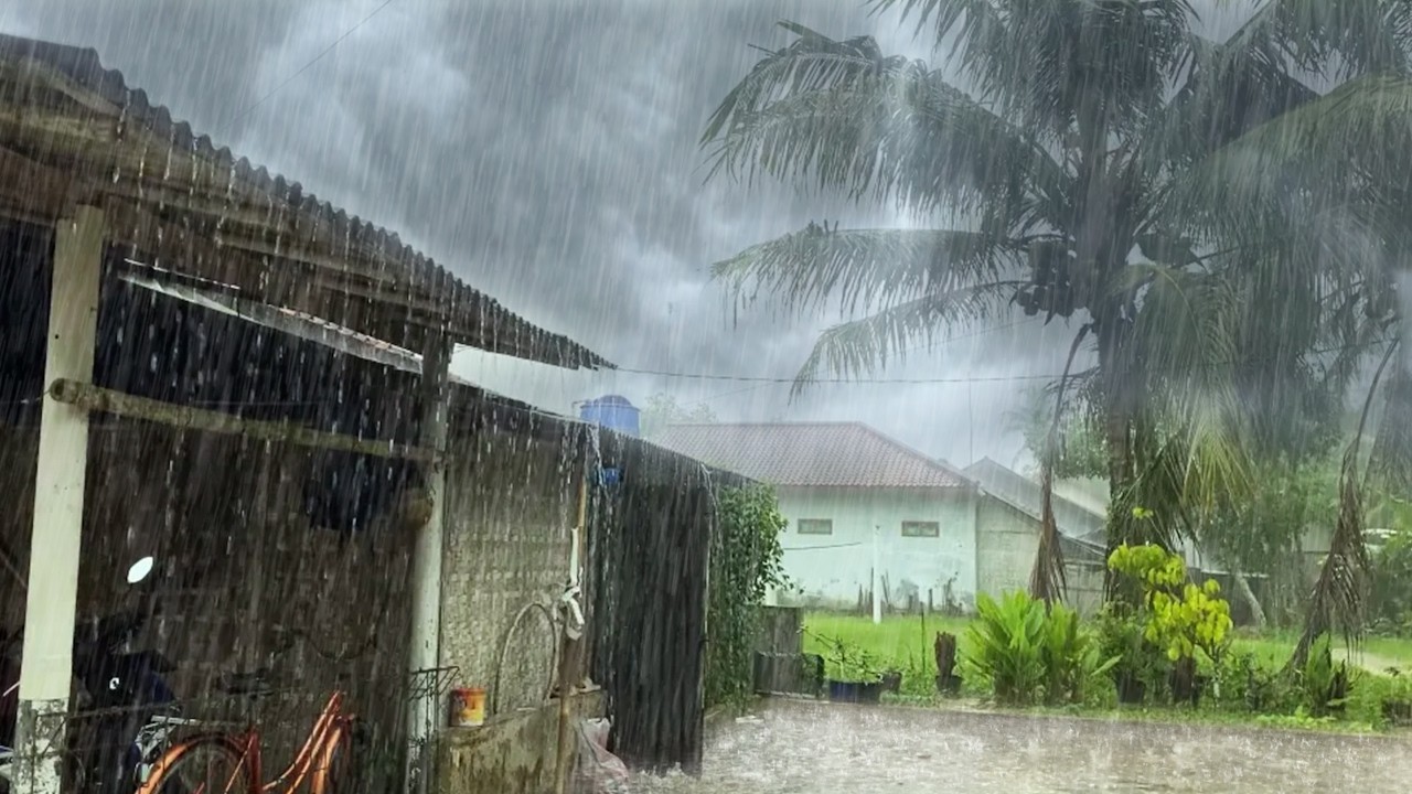 Evening Rainfall Village | Peaceful Rural Rain Ambience for Stress Relief and Calm