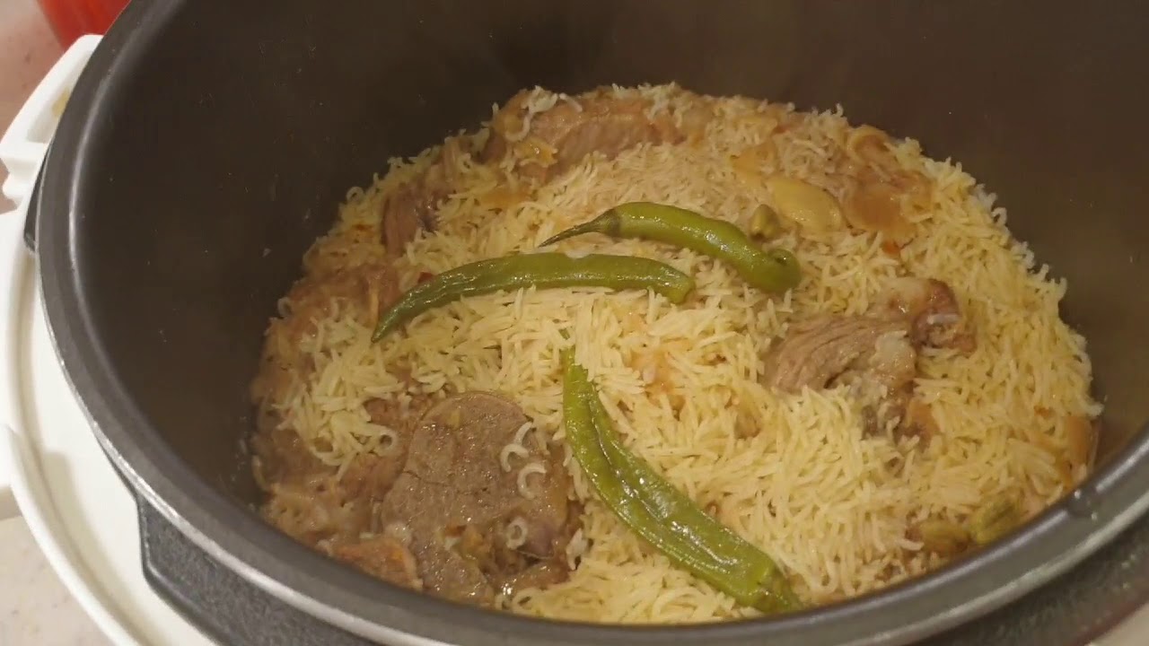 ارز الولائم باللحم في سلسلة القدر الضغط الكهربائي