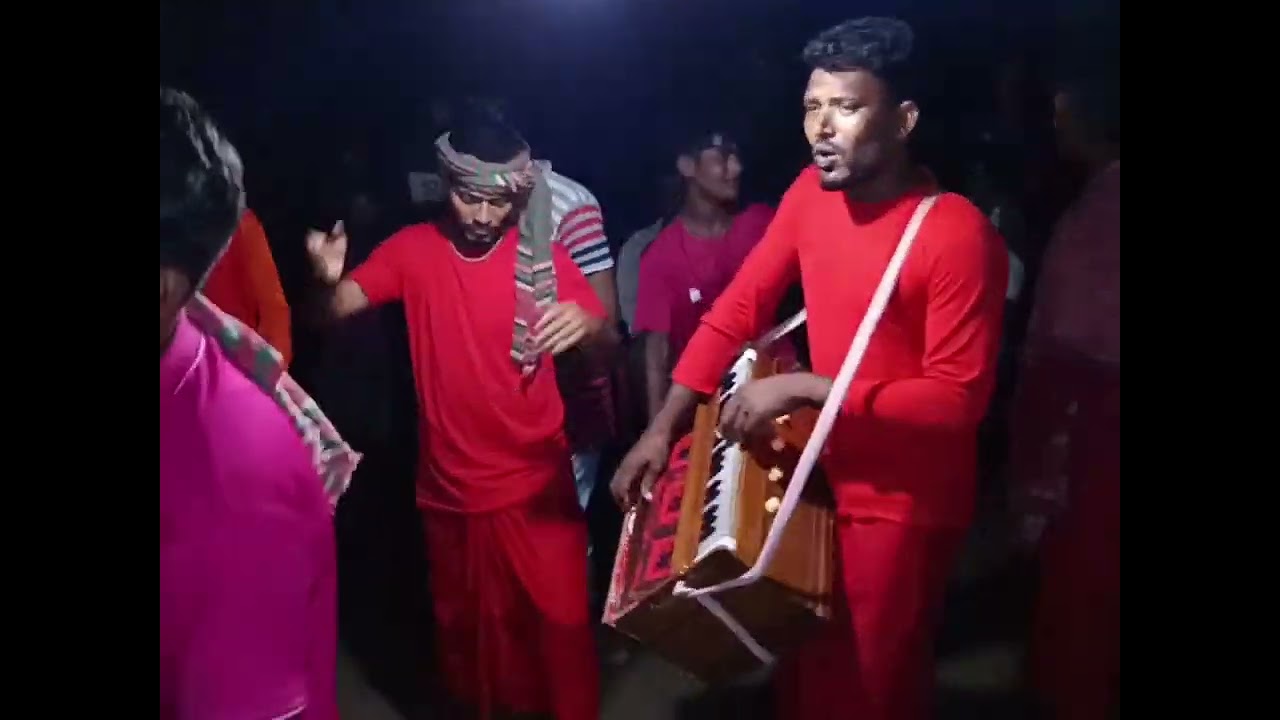 কই রইলা রে দুঃখিনির ধন খুলে আয় আয়