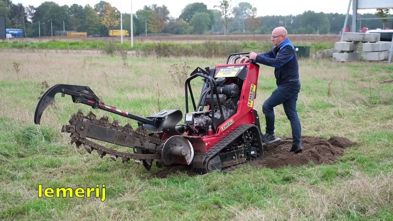 Uitleg instructie Sleuvengraafmachine , rups  / sleuf tot 90 cm. diep