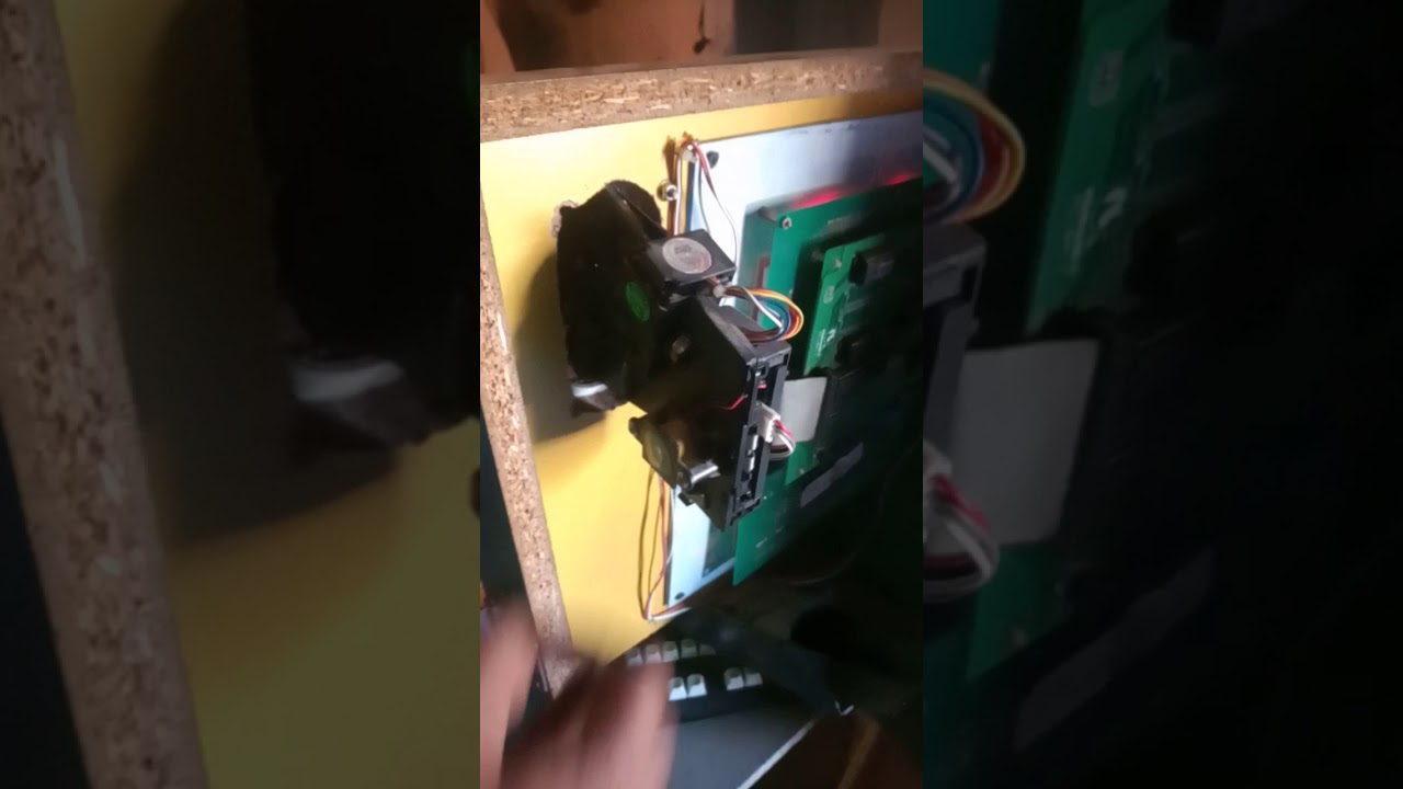 como arreglar el monedero cuando es atorado por una moneda que no es