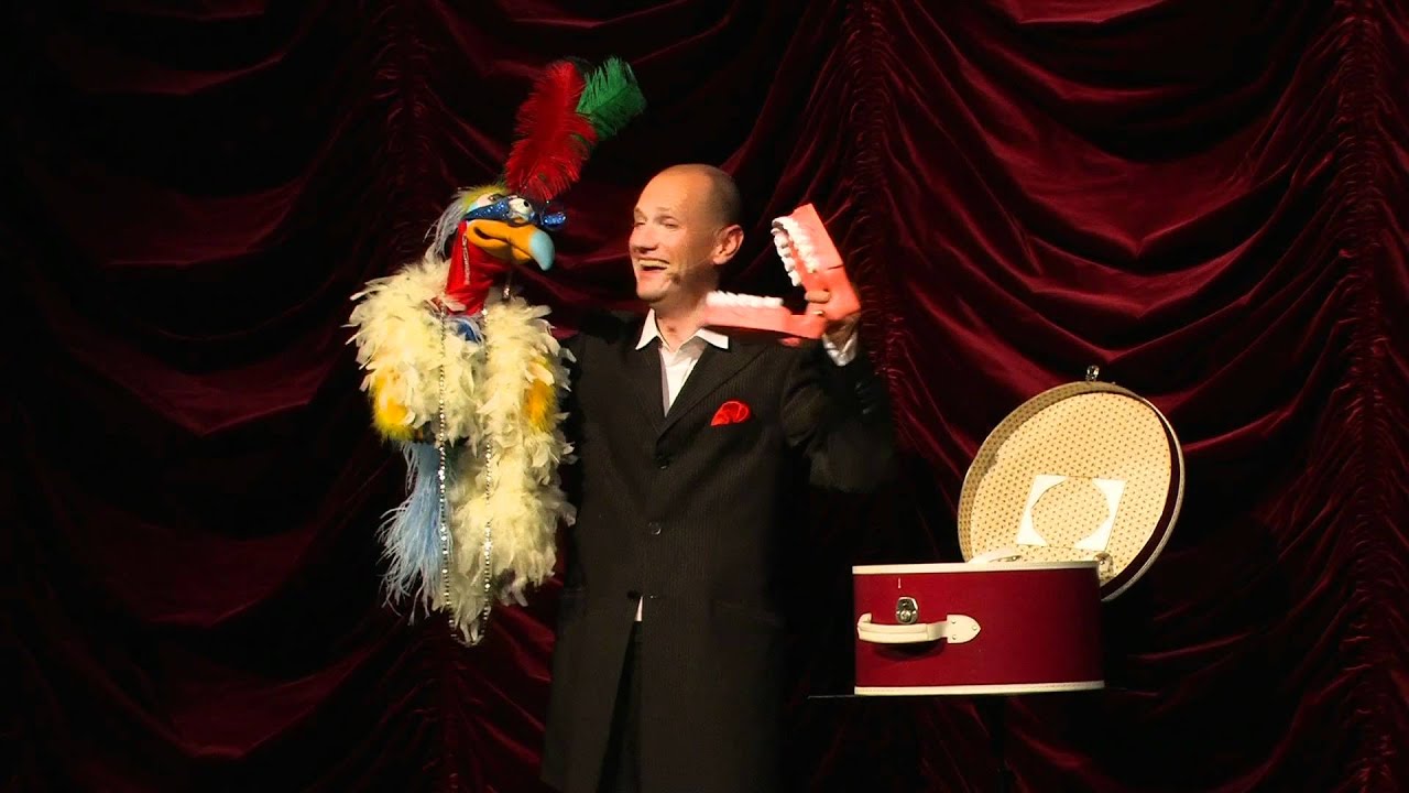 Comedy Bauchredner Jan Mattheis mit alter Diva