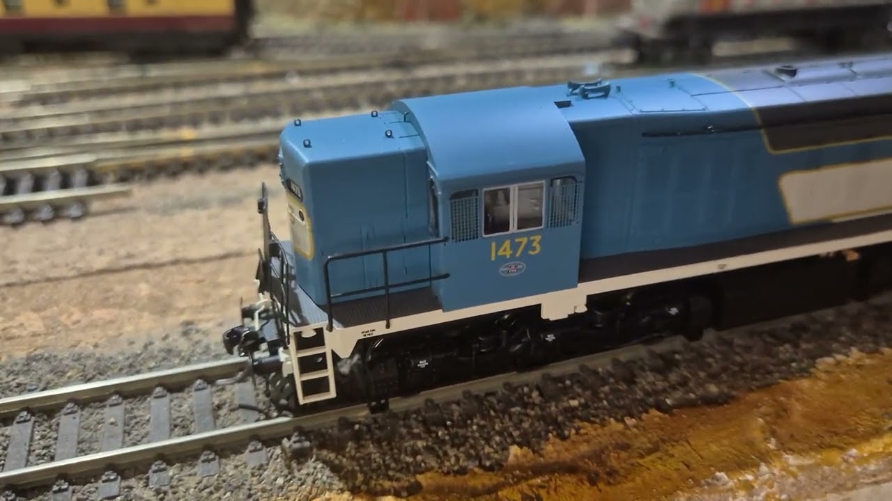 IHC GG1 Amtrak livery, SDS models QR diesel Class 1401 and Australian National BL26 Bob Hawke.
