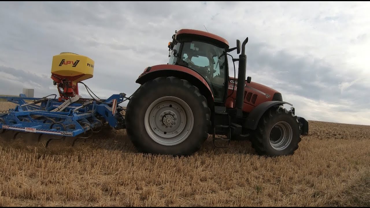 DECHAUMAGE AVEC UN CASE IH PUMA CVX 195 ET UN DECHAUMEUR CARRE !!
