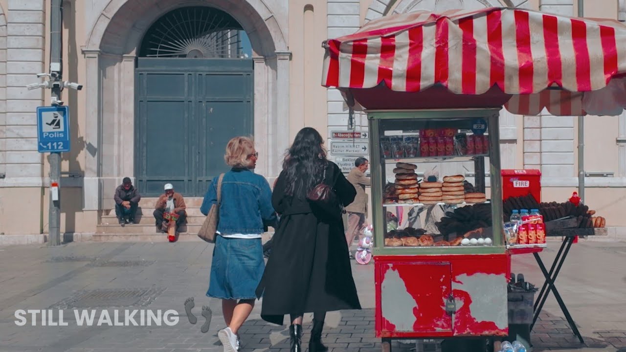 Walking Through the Textures of Kemeraltı, Izmir | Still Walking