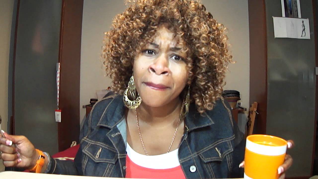 Eat with Your Mouth Closed You Barn Yard Animal!    GloZell