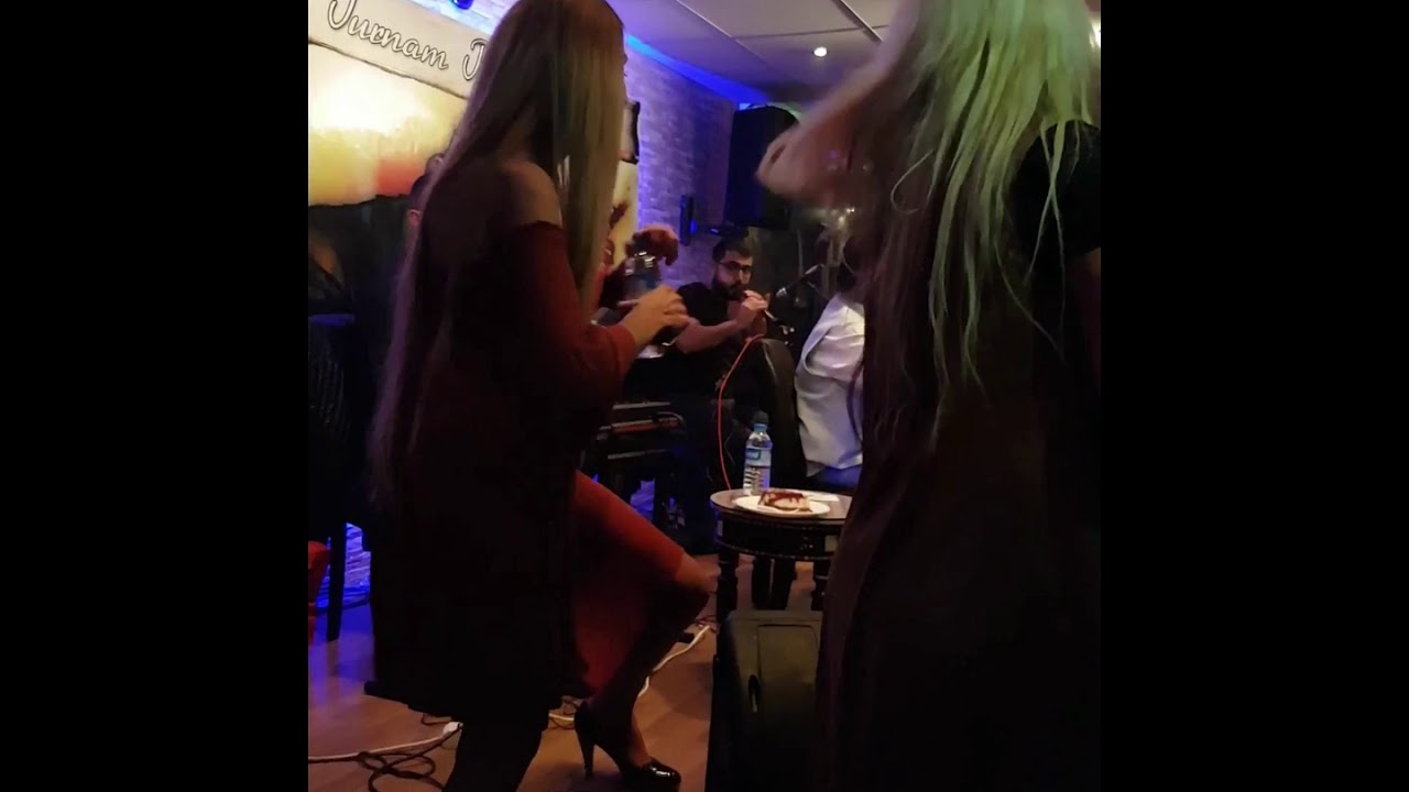 GÜLER DUMAN HALAYLAR