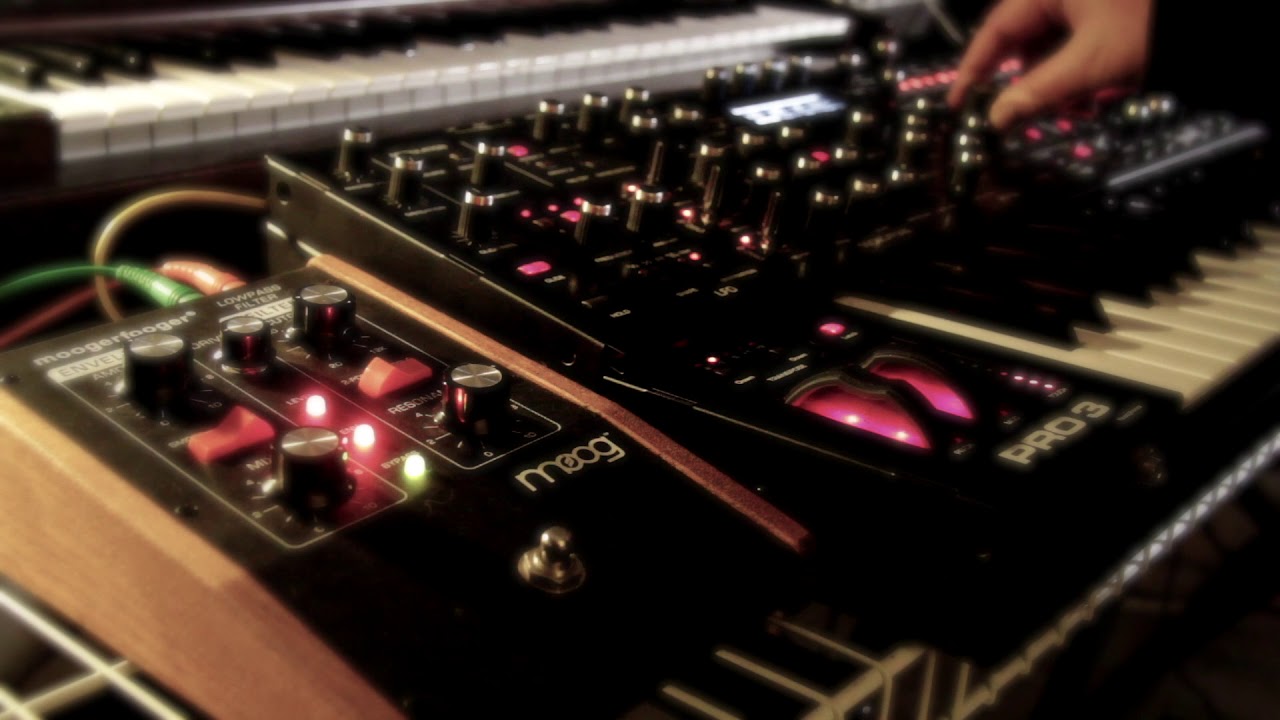 Sequencer Jam - Sequential Pro 3, Arturia MatrixBrute, Moog Voyager & MF-101 - ExperimentalSynth