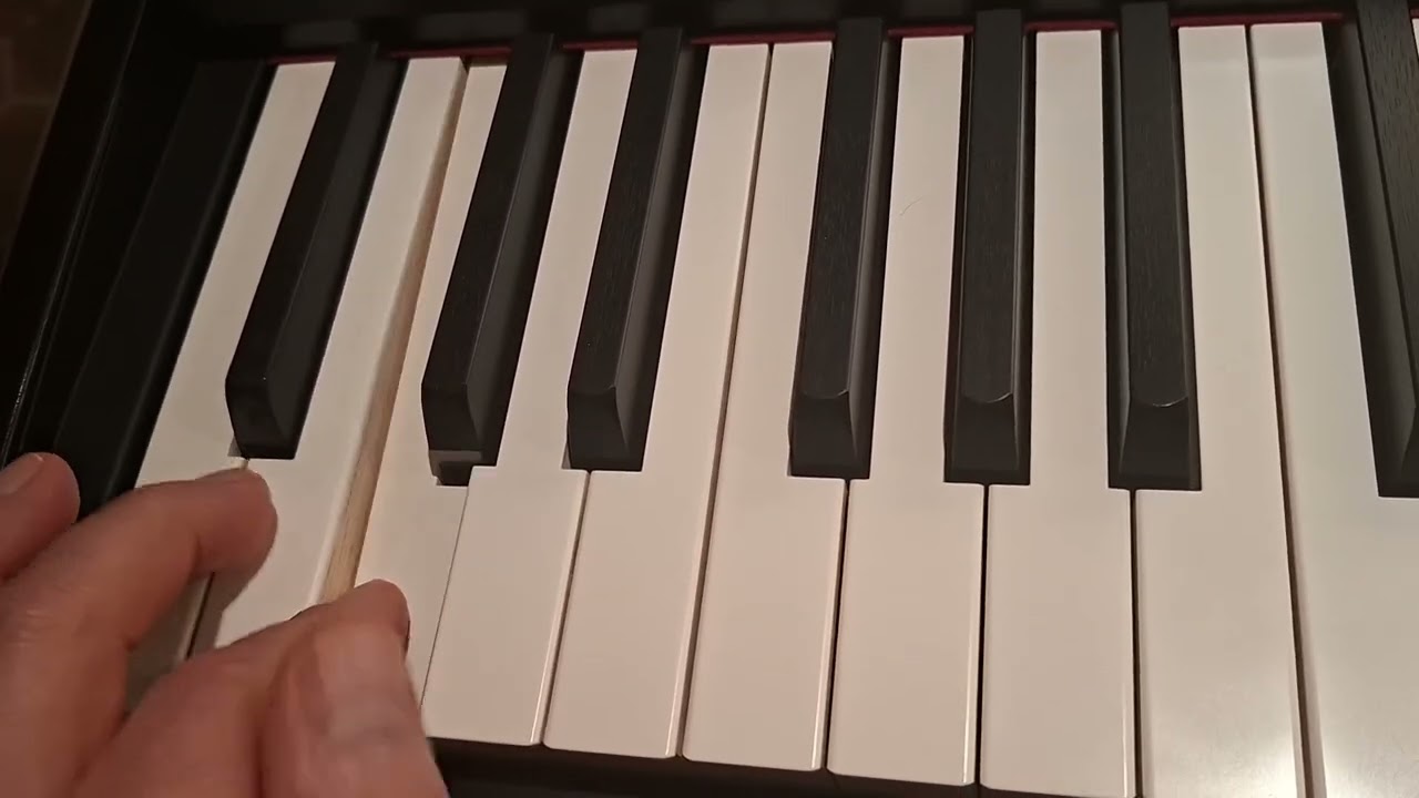 Bizarre sounds on p525 bottom 4 keys of the keyboard