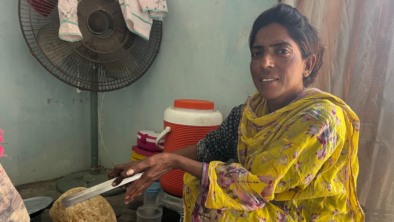 Aaj banae maje maje ke paraathe \ gopal sonia