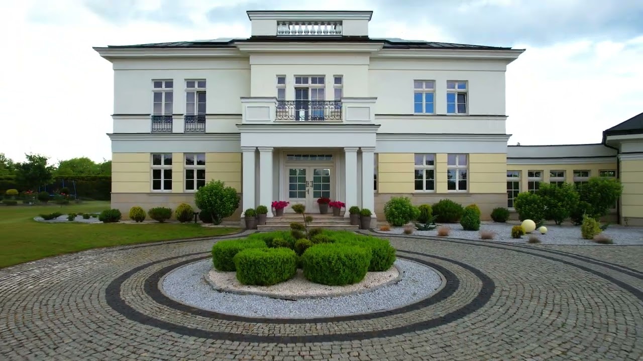 Rezydencja w Ogrodach Tesoro. Niezwykłe 530m2 tylko dla wybitnego Kupca.