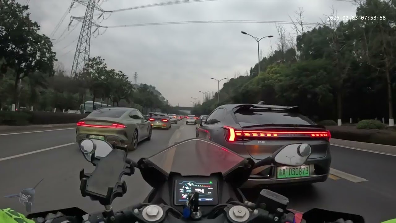 Rush Hour Benelli 302R Commute to Work in Chongqing, China-AM 3/2/2026