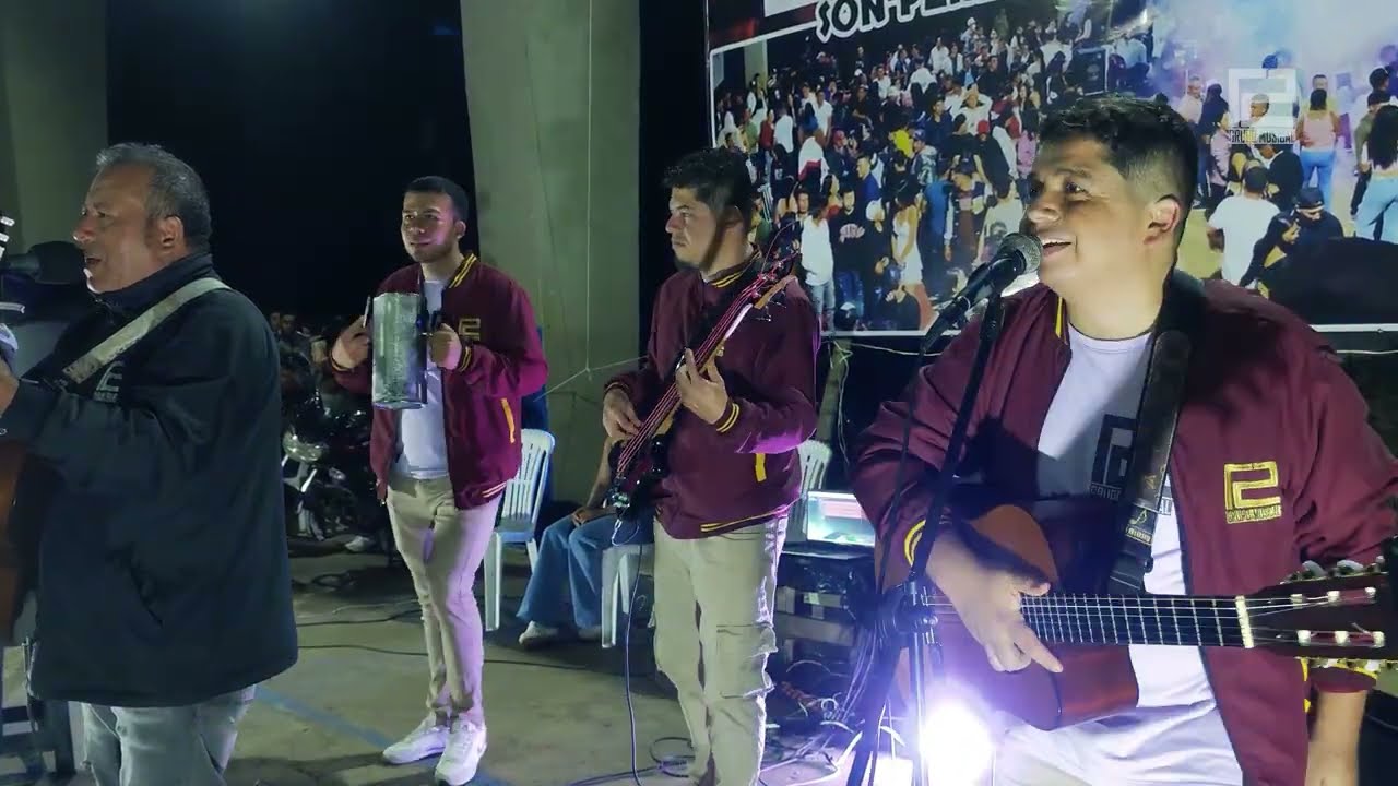 PALOMA MORENA - GRUPO MUSICAL R2 (TAITAPURO 2025)