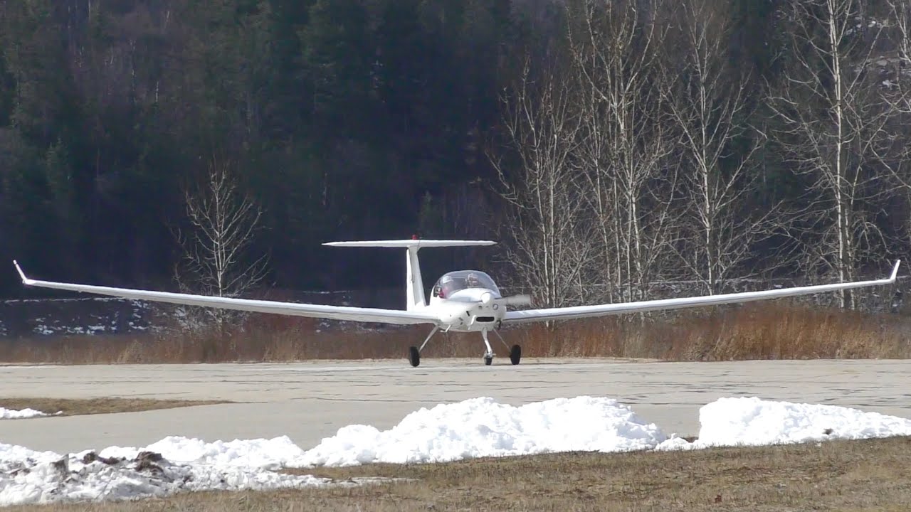 Diamond HK 36 TTC Super Dimona Motor Glider Takeoff