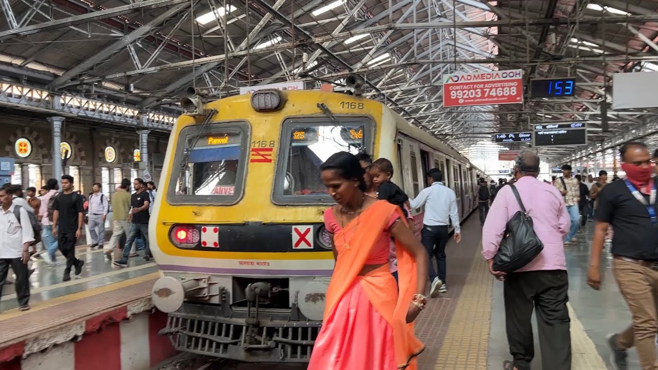 Mumbai CSMT To Nerul Local Train Back To Back Action ll Mumbai Local Train 