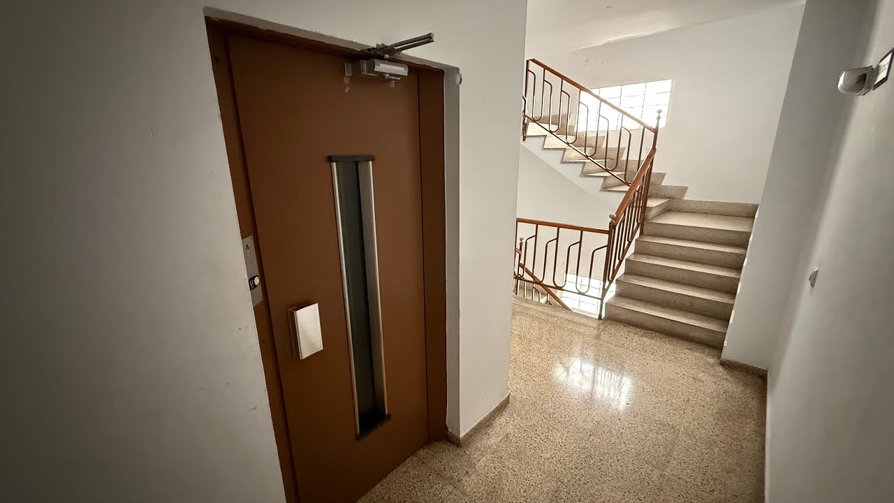 Aufzug mod. Thyssen (Palma) Carrer de la Infanta Pau 7 