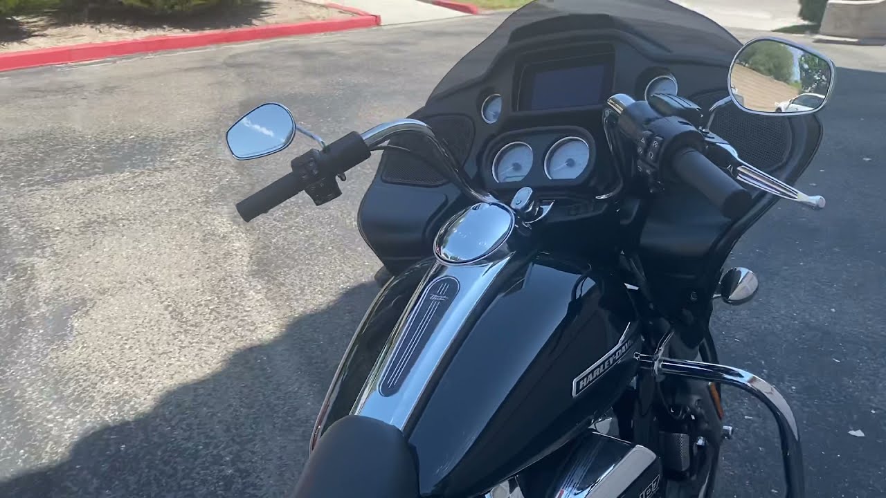 2021 ROAD GLIDE STANDARD VIVID BLACK (DETAILED REVIEW)