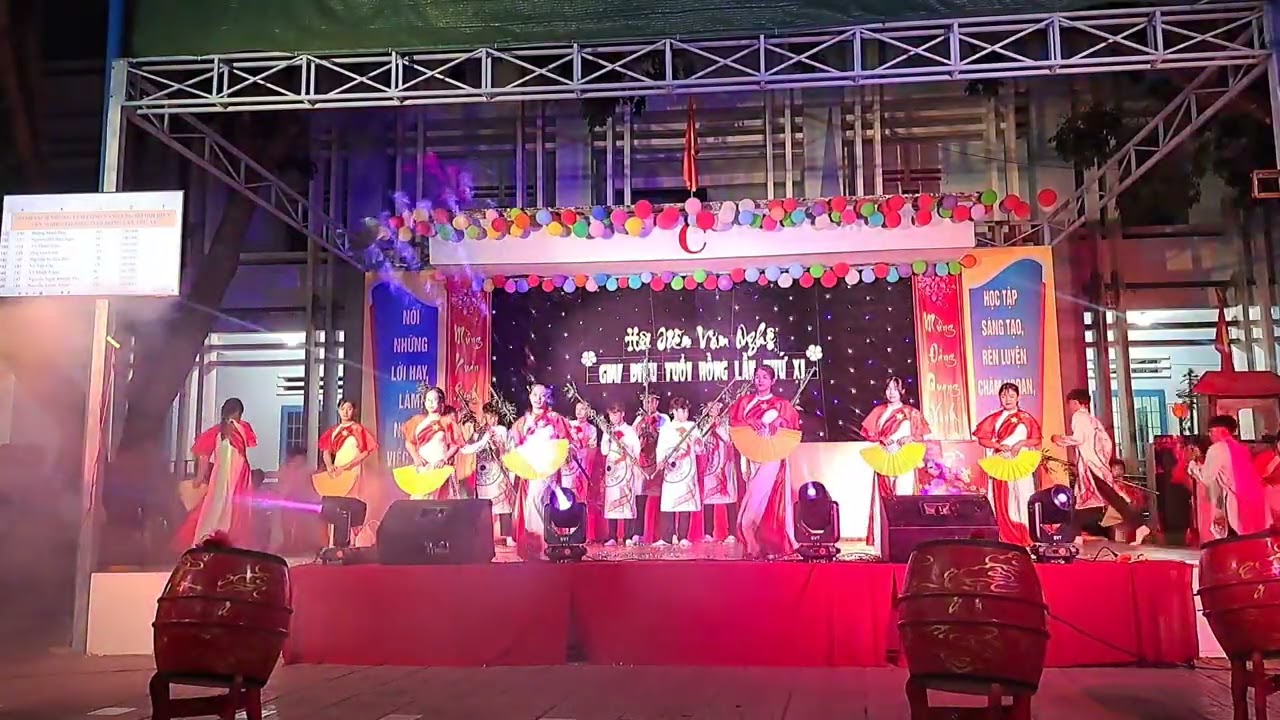 Vân nghệ lớp 8A