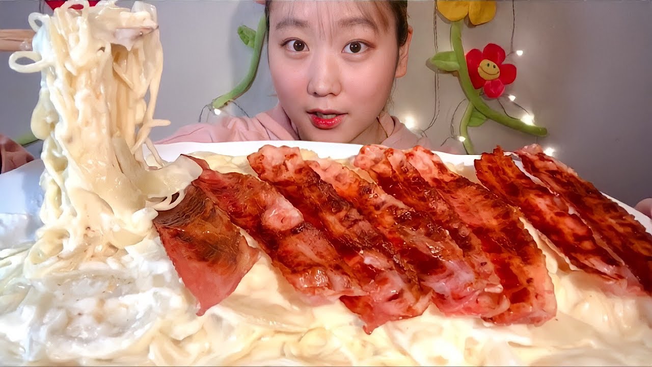 ASMR 超濃厚チーズクリームパスタ Cheesy Cream Pasta【咀嚼音/大食い/Mukbang/Eating Sounds】