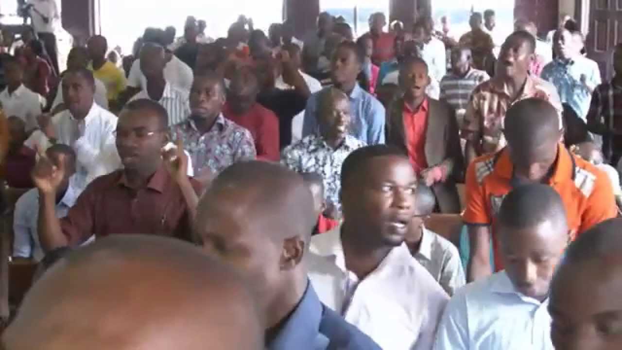 Cantiques du dimanche 14 décembre 2014 - Fr. Jacques Ezoua