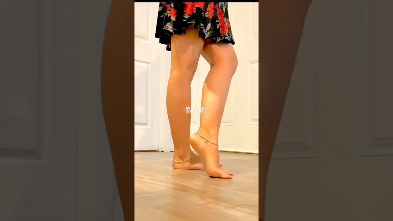 Anklets and Arches of Legs 😱😍 #feet #youtubeshorts #shorts