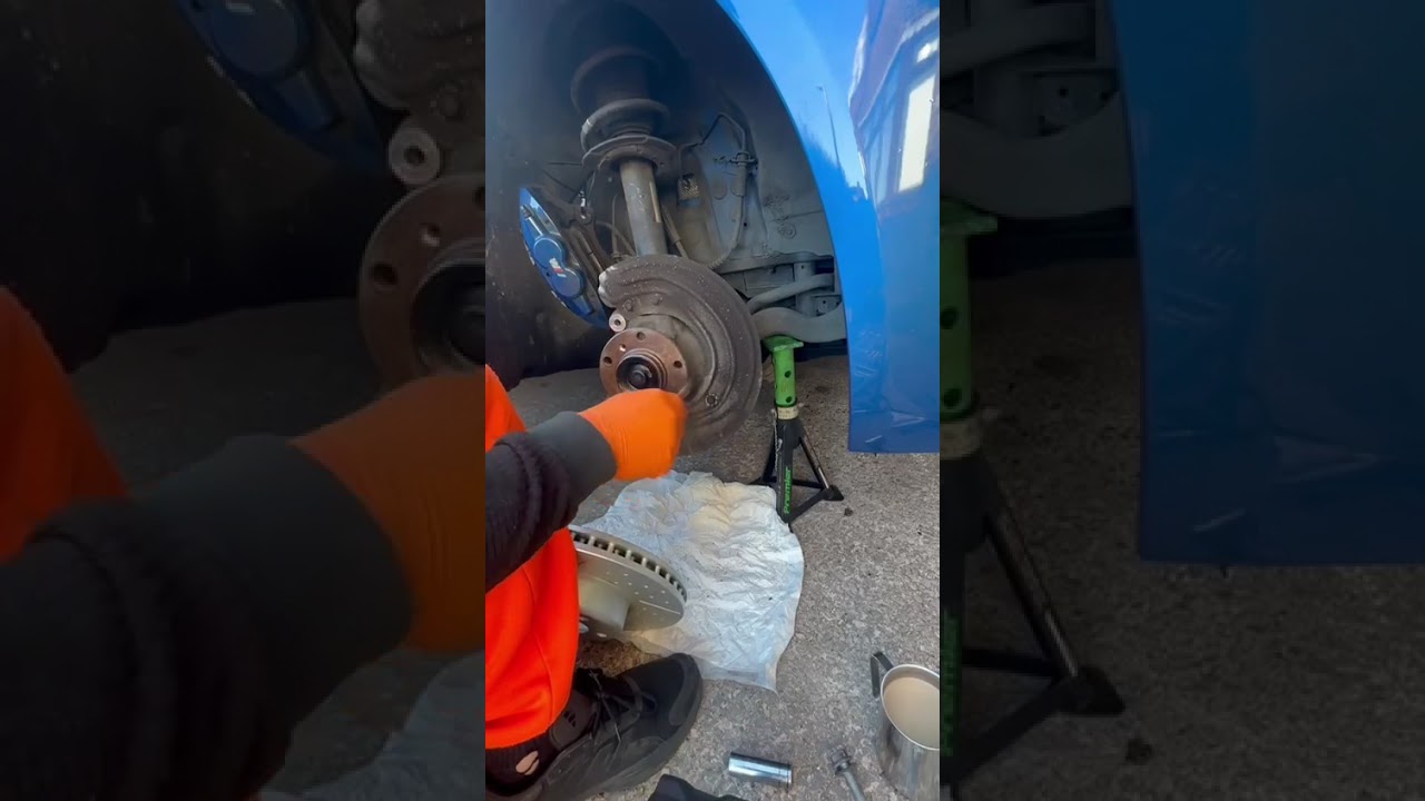 #bmw #brakes #carbrakes #carmaintenance 