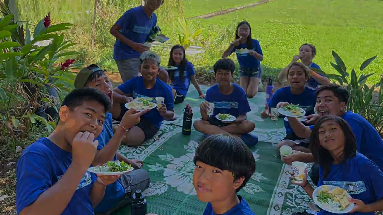 6th Graders Visit Sumida Farms