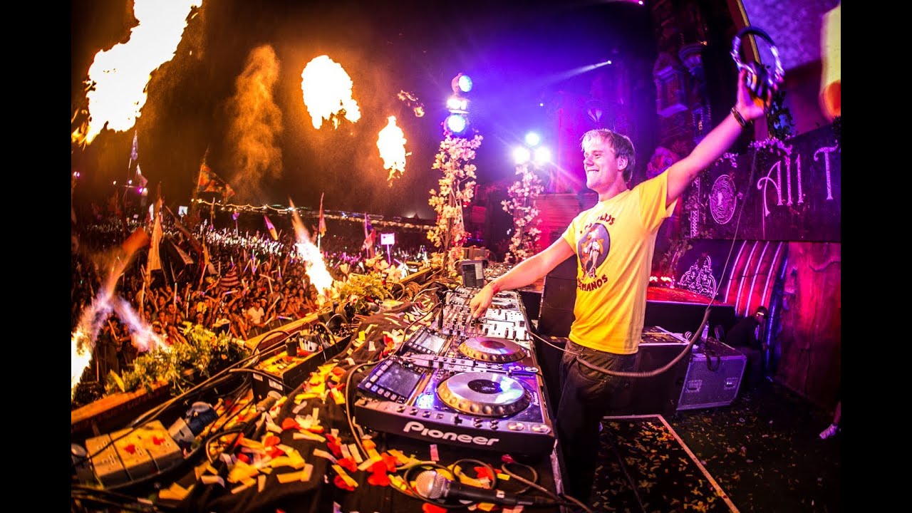 Armin van Buuren live at TomorrowWorld 2013