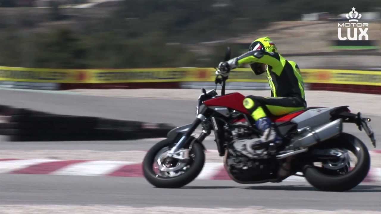 Nuda900R test by Dani Ribalta