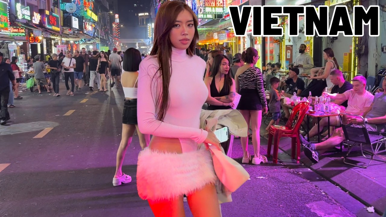 НОЧНАЯ ЖИЗНЬ ВЬЕТНАМА 🇻🇳 Улицы Сайгона ночью — атмосфера просто невероятная