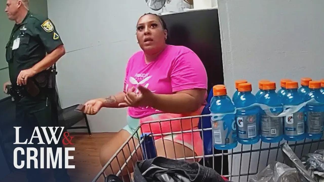 8 krádeží přes samobslužnou pokladnu: Přistiženi na těle kamerou
