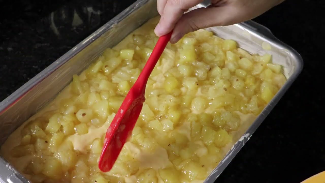 COMO FAZER UM DELICIOSO BOLO CUCA ABACAXI COM CÔCO