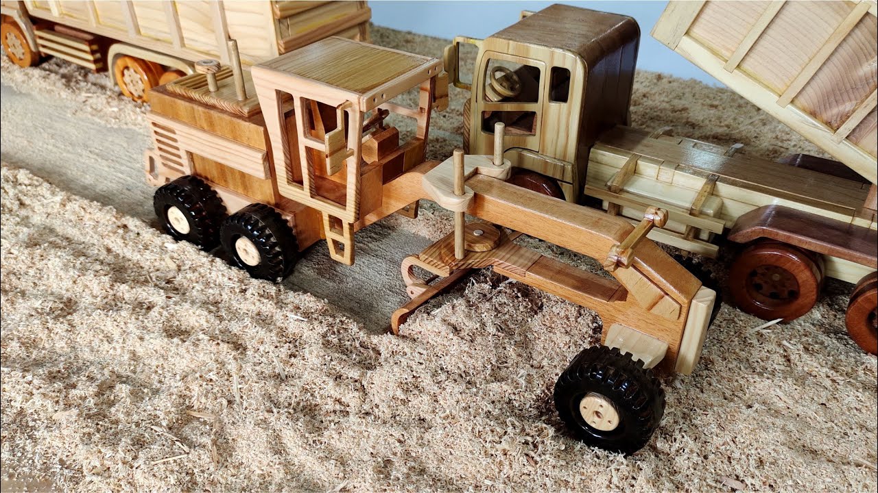 CATERPILLAR ROAD GRADER DIY wooden toys