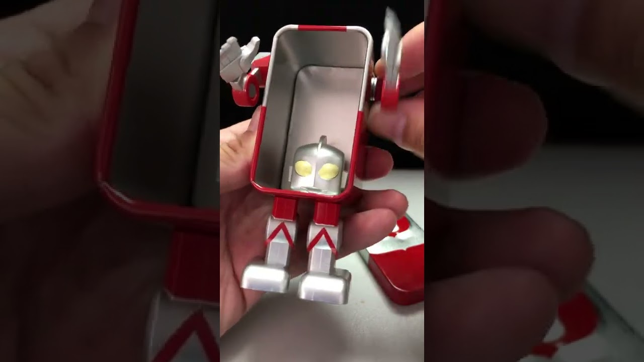 How to play Ultraman TinBot