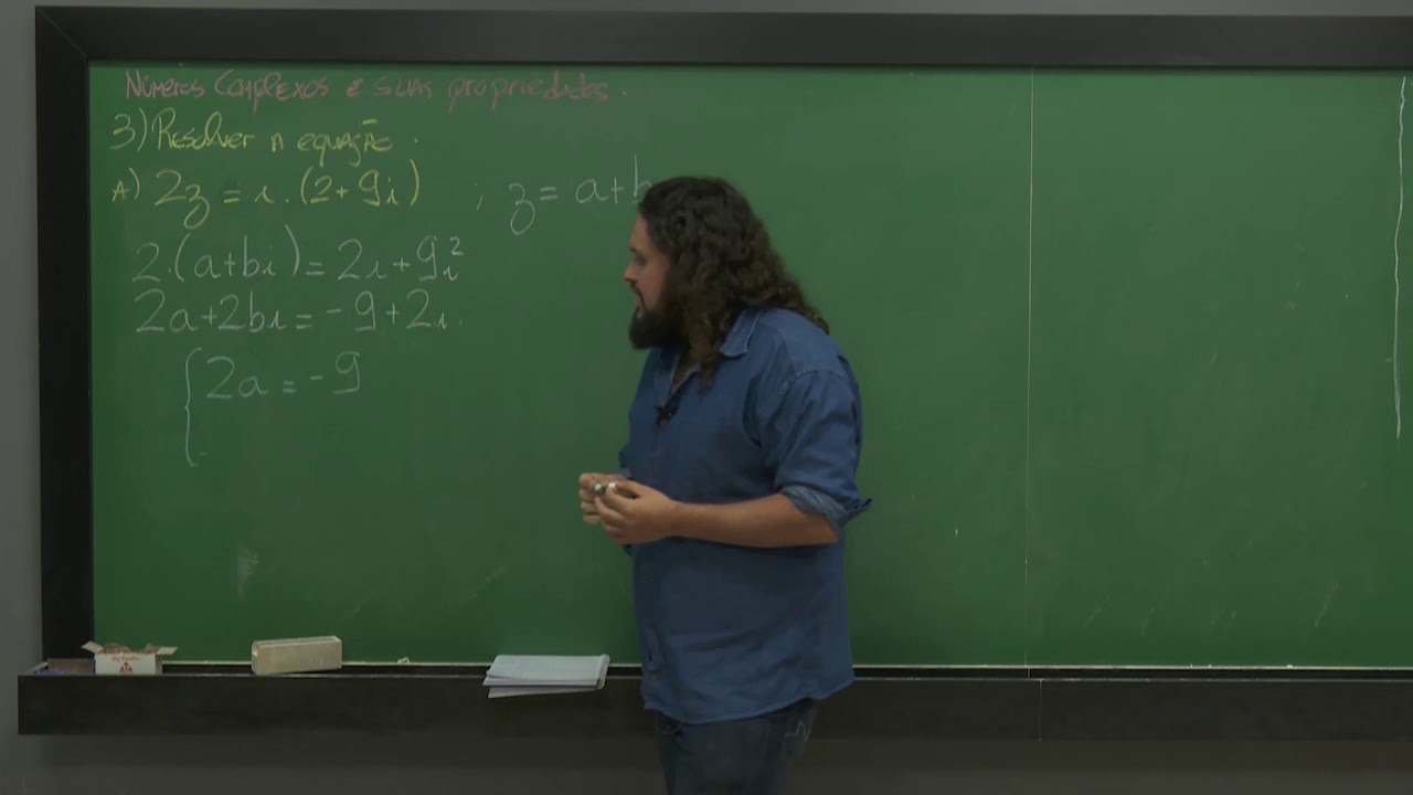 Equações Complexas -  Números Complexos e Suas Propriedades - Tópicos em Análise Complexa