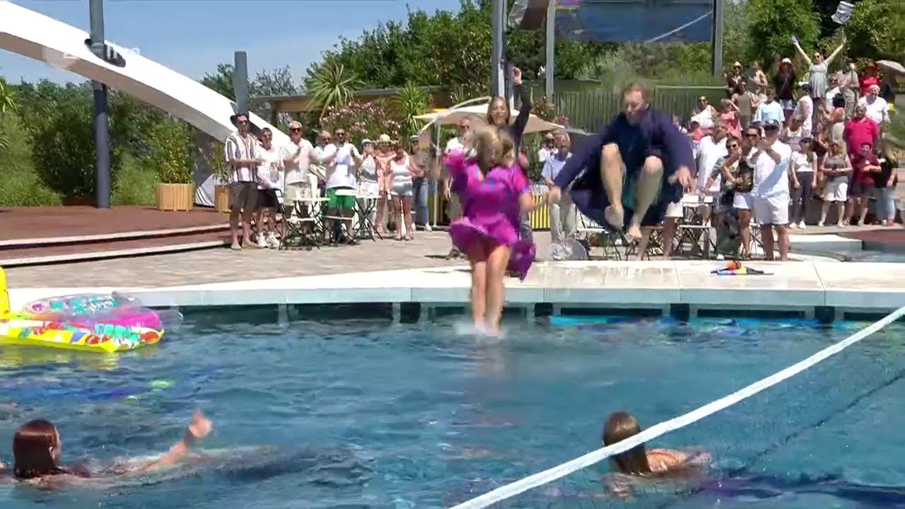 Andrea Kiewel & G&uuml;lcan Kamps springt ins Wasser - Wet Shirt Teil 4 - ZDF Fernsehgarten -22.Juni 2025