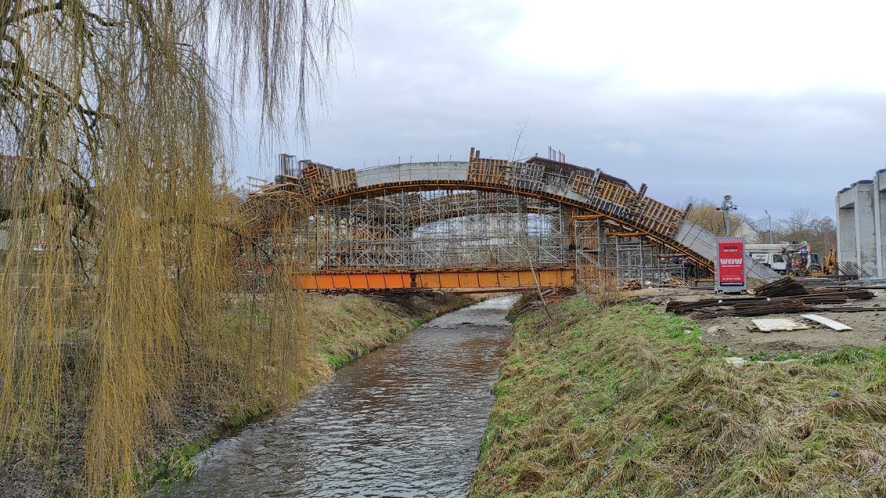 Budowa nowego wiaduktu w Koszalinie na alei Monte Cassino 🌉 Roboty budowlane w styczniu 2023 👷