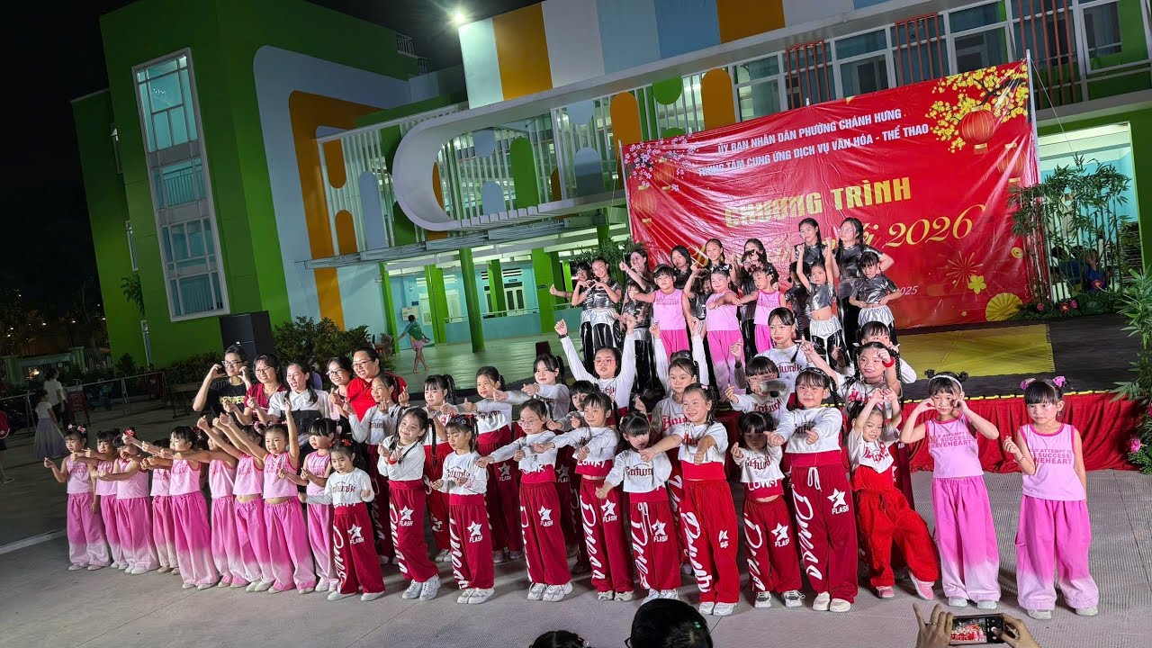 Mừng Xuân 2026 ..Nhóm múa hiện đại Nhà Thiếu Nhi Quận 8..Happy New Year..