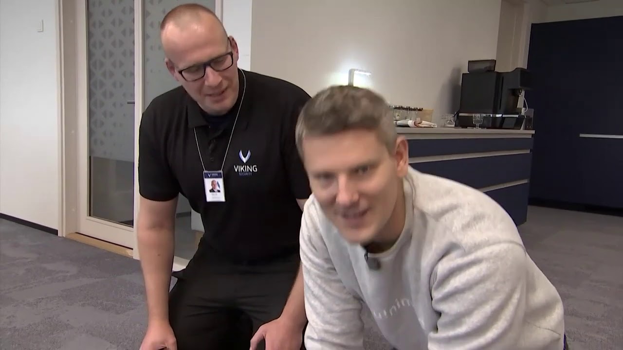 Kanal 2 "Õhtu!" - Jüri turvamehena