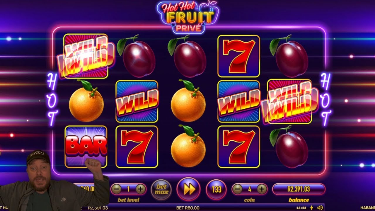 A QUICK 12 FREE GAME FEATURE ON HOT HOT FRUIT PRIVE