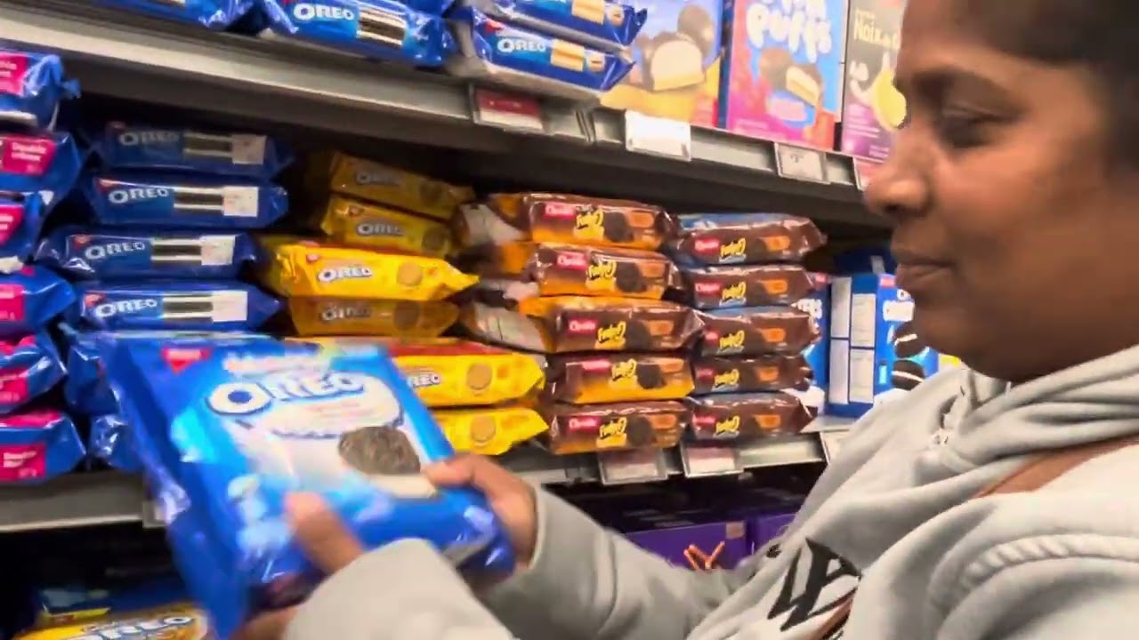 shopping at walmart canada//16 oct2025